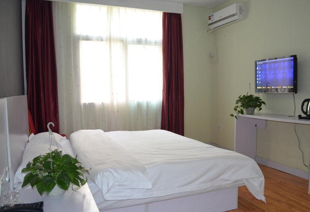 Xi'An Hometown Runtu Business Hotel Esterno foto